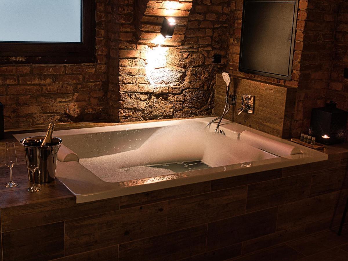 Wellness Gallery Apartments Liberec Luaran gambar